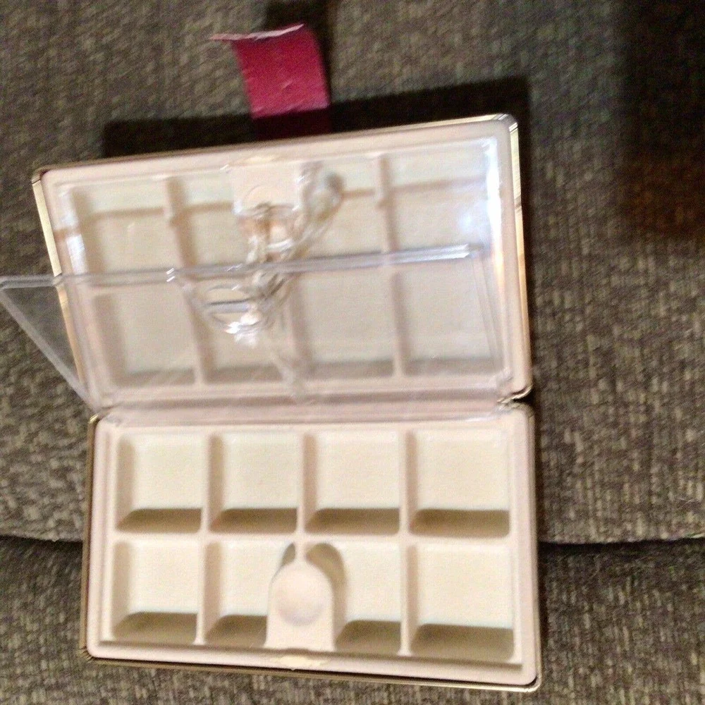 Travel jewelry case snap closure lovely red 16 separate sections